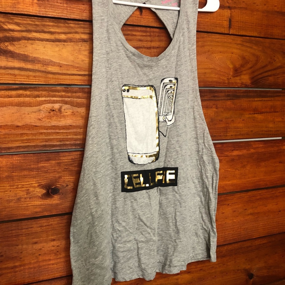 🚨Sale 3/$10🚨 Celfie Tee